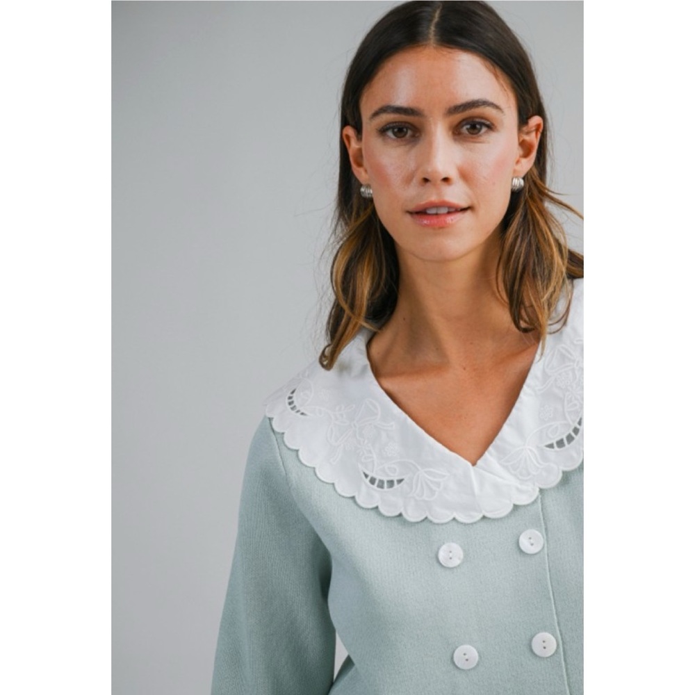 1141 • Seafoam Knit Double Breast Cardigan Top w/White Scallop Cotton Collar - Picture 8 of 11